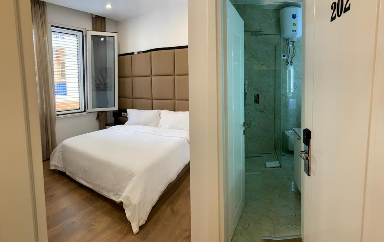 Ramel Hotel Tirana Exterior photo
