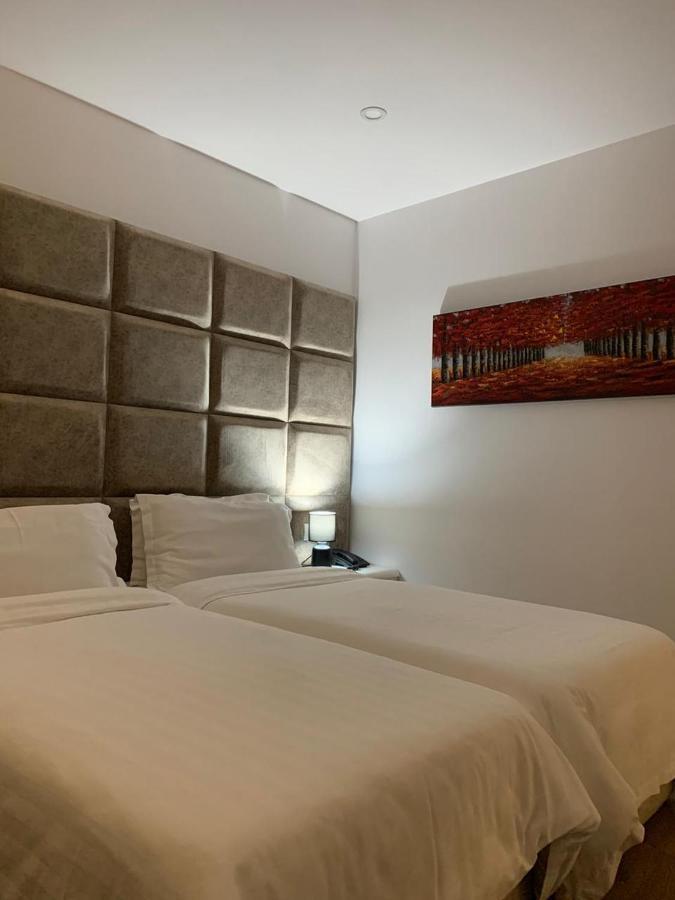 Ramel Hotel Tirana Exterior photo